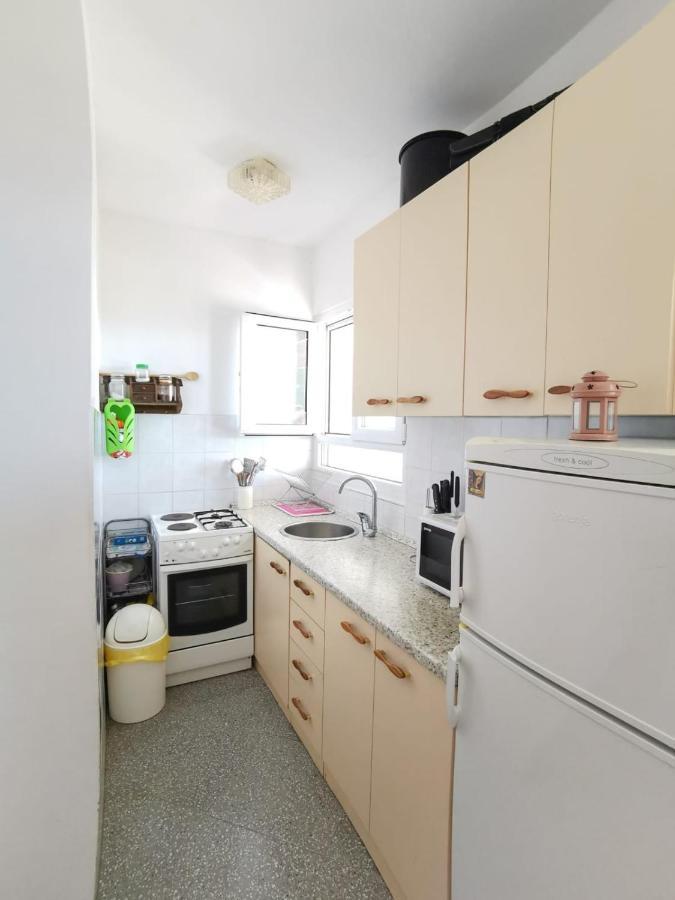 Apartments By The Sea Mimice, Omis - 14230 المظهر الخارجي الصورة