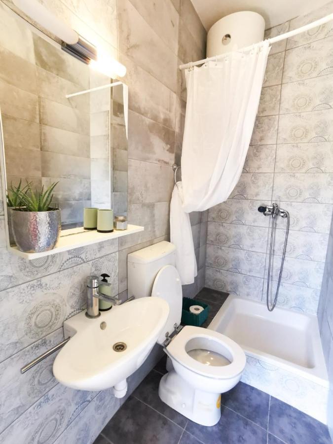 Apartments By The Sea Mimice, Omis - 14230 المظهر الخارجي الصورة