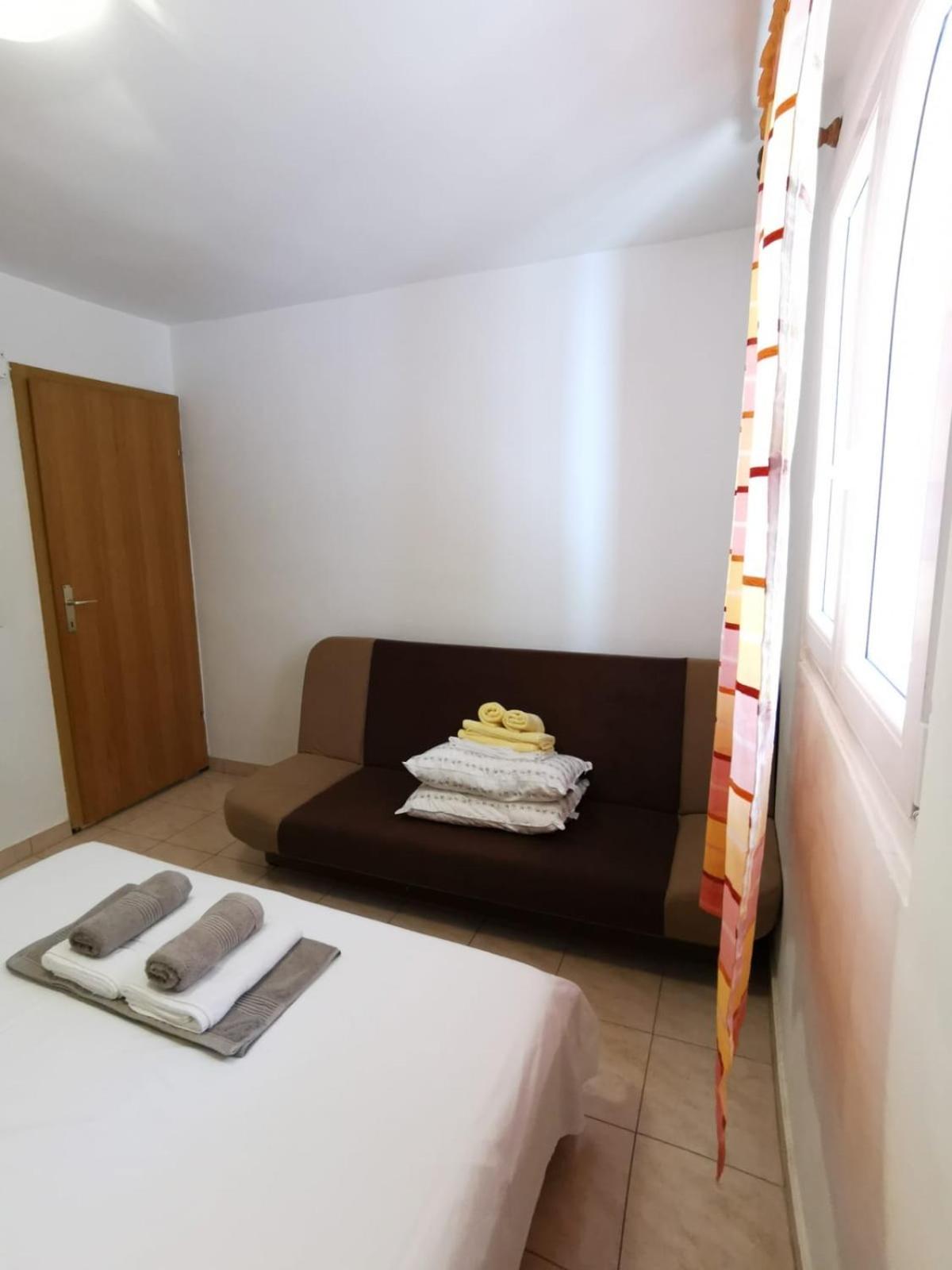 Apartments By The Sea Mimice, Omis - 14230 الغرفة الصورة