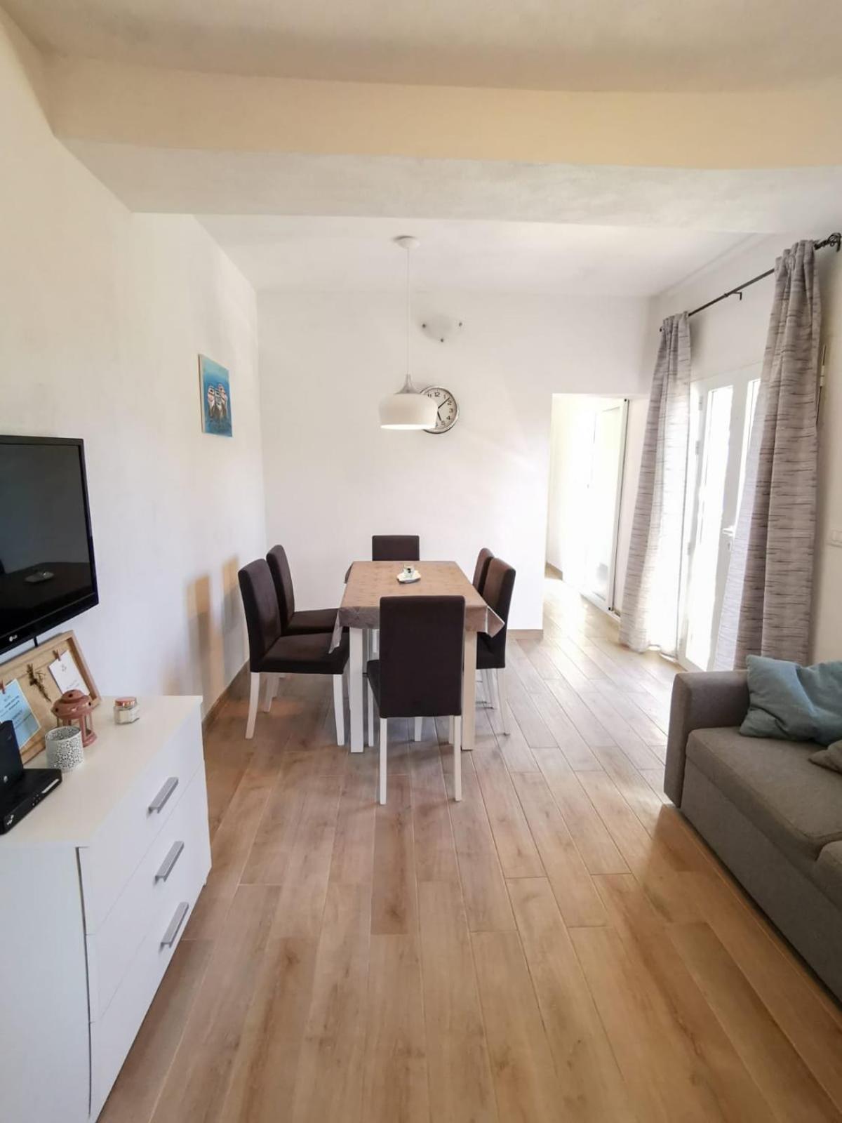 Apartments By The Sea Mimice, Omis - 14230 الغرفة الصورة